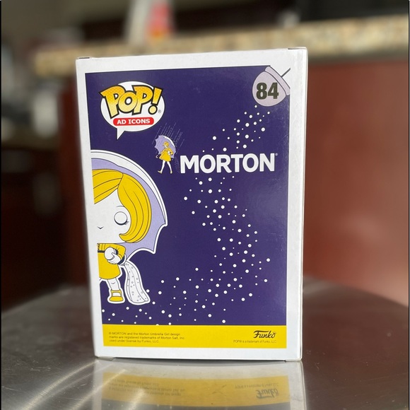 morton salt girl funko pop🧂 - Picture 3 of 4